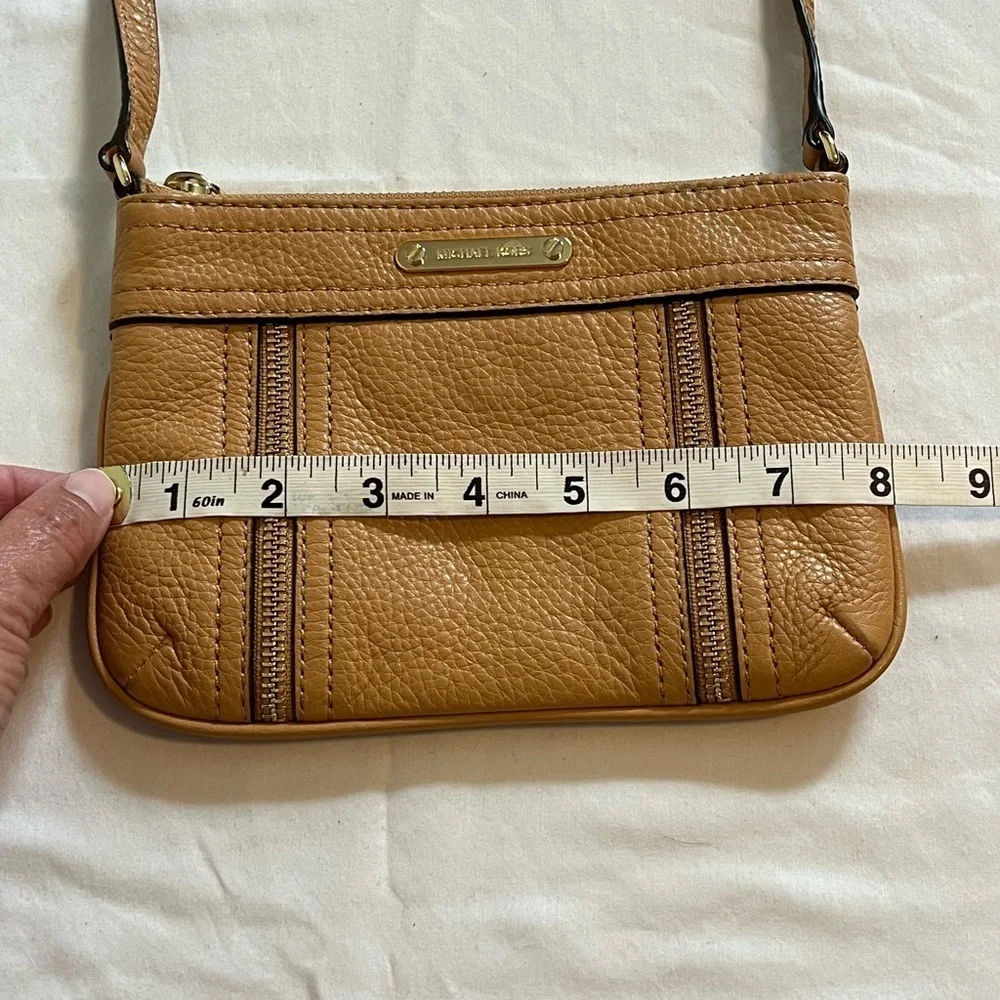 Michael Kors Small Adjustable Leather Crossbody Bag Purse Carmel Brown EUC
